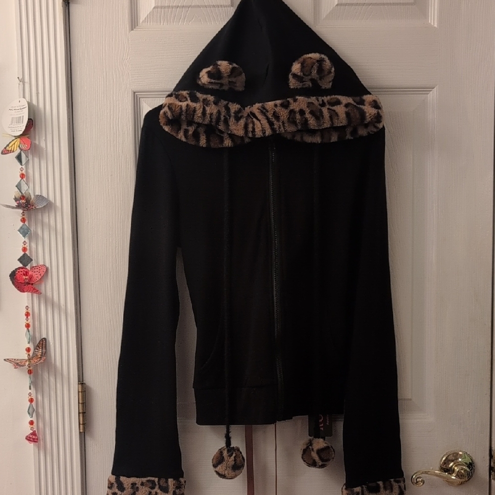NWT LaceUp Back Hoodie 3D Leopard Print Furry Ears 🐯
